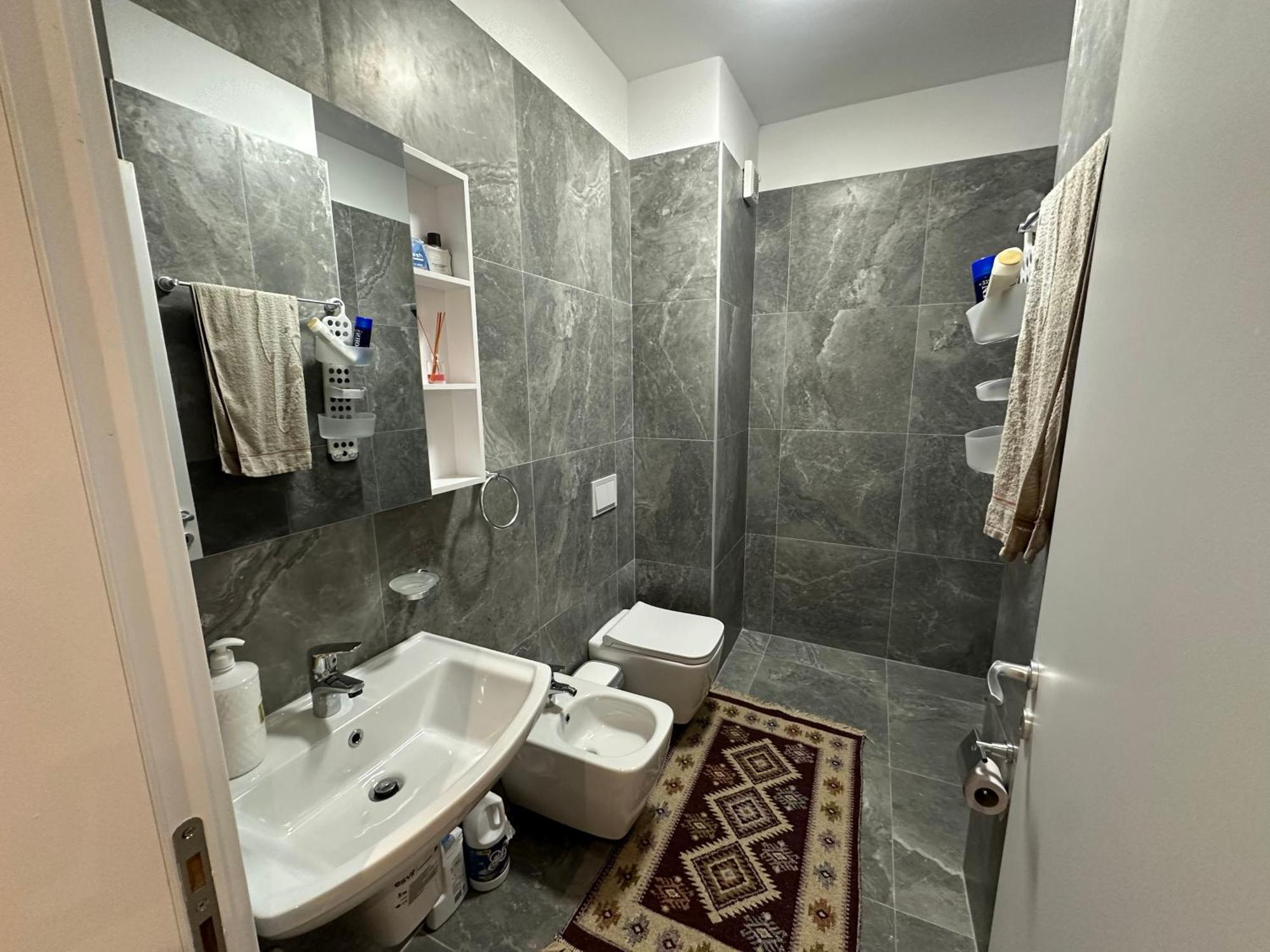 Univers Near Airport Appartement Tirana